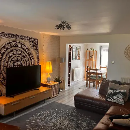 Urban Escape Glasgow Green Free Parking 20Min Walk To City Center Exterior photo