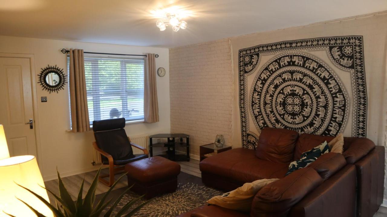 Urban Escape Free Parking 20min Walk To Center Holiday home *